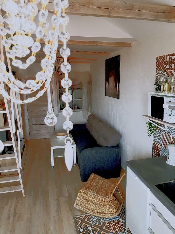 Dp Art 14 Old Town Self Check In Apartment Kaunas Exterior photo